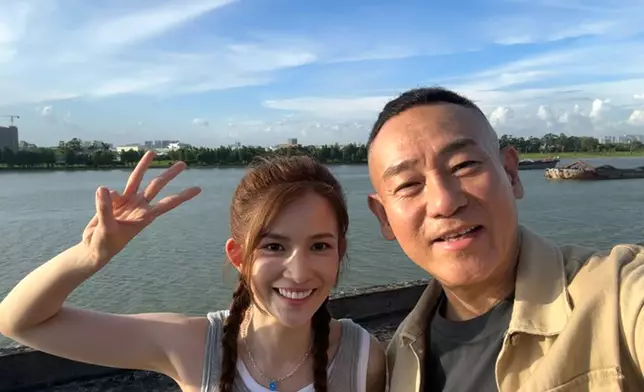 影足10張仲包埋揸機