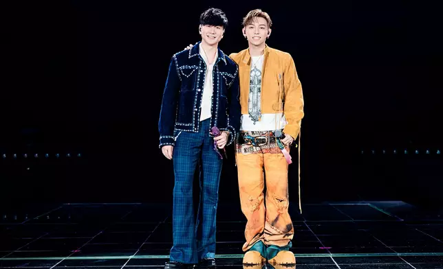 首場有MC做嘉賓。