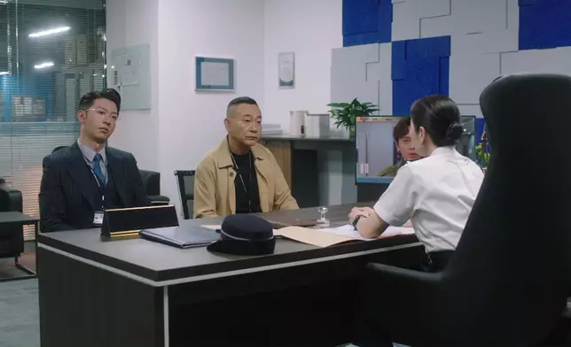 呢場見住林保怡畀Madam鬧然後偷笑個樣真係好衰格。