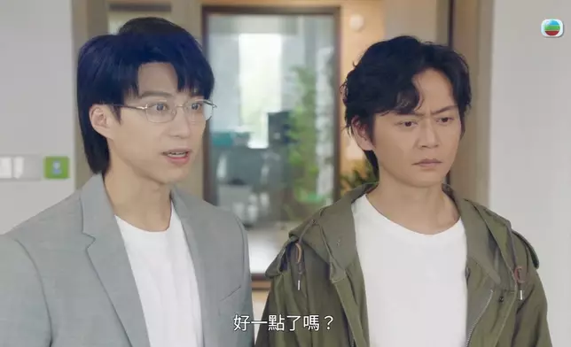 坤哥今次啲眼神真係好有戲，而且完全做到guide住張振朗嘅感覺。