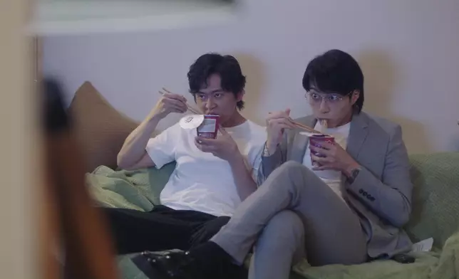 振朗同坤哥有唔少同步場口。