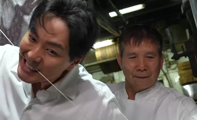 蕭正楠針黹功力還十分強。