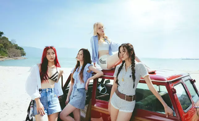 VIVA推出新歌《不夠浪漫的我們》。