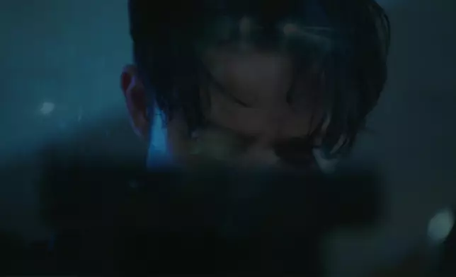 Ronny原來唔止演惡人得，連演極邪惡變態化身都一樣入型入格，難怪獲讚演戲有天份。