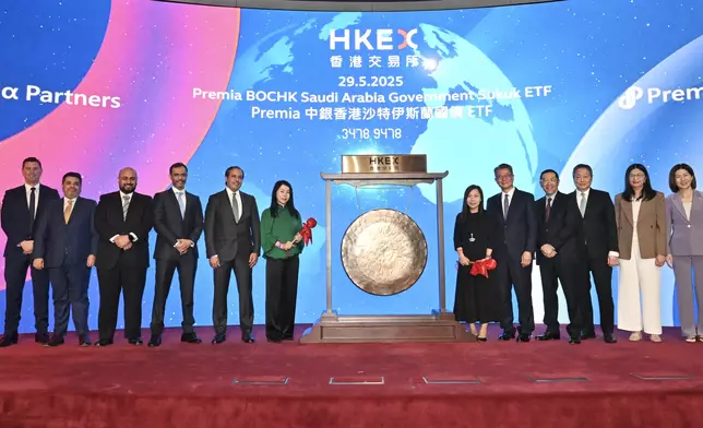 陳茂波 Paul M.P. Chan FB