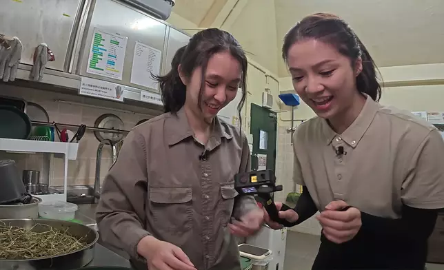 呢個Hera畀蟲蟲嚇到彈起連環圖真係勁搞笑，重點係Melody嘅表情。