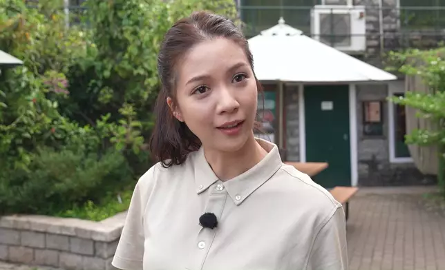 一聽到要接觸蛇蛇，Hera嚇到呆咗。