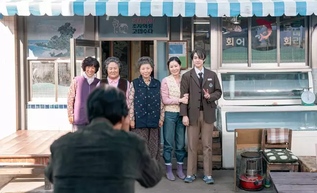 《苦盡柑來遇見你》以濟州島為主要背景。Netflix圖片