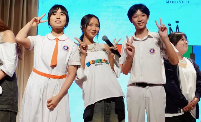 COLLAR新歌首唱首跳《暴走女團》。