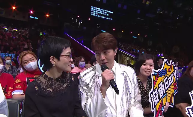 趙浚承《傻癡癡》，仲要黎明上身講其經典金句。