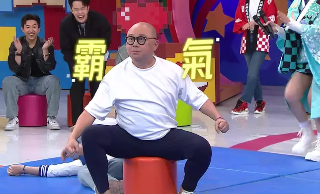 阿Bob喺「開心無敵爭凳仔」環節中威到盡。