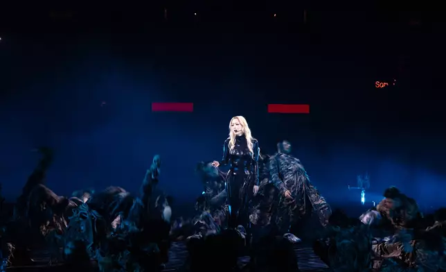 完美身材表覽無遺