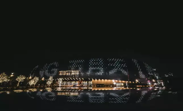 炫爛視效打造體育場全觀視角巨型舞台