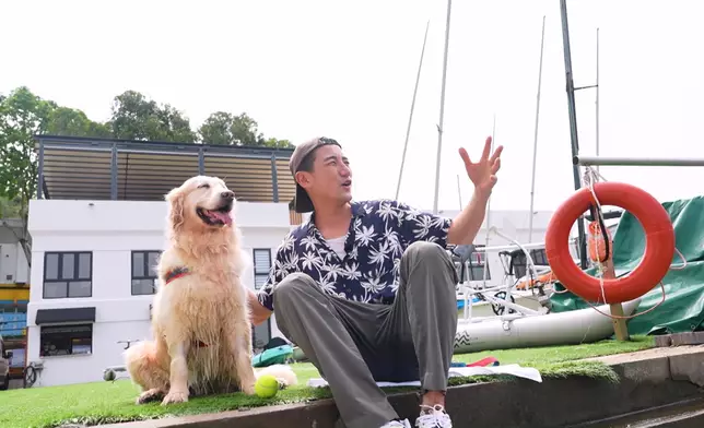 洪永城好錫Molly。