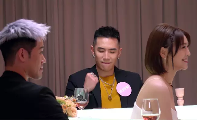 當你見到約會你嘅男仔咁積極咁興奮，作為女仔嘅你點都會有少少開心啩。