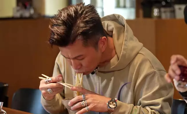 無論邊一集，都有大量山聰嘅為食樣。