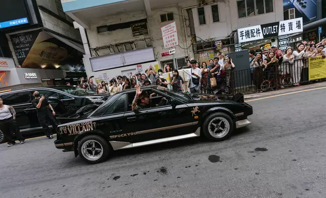 Tyson笑指A行近到「睇到粒Lin」！