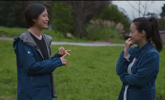 曾寶儀與病友Olga。