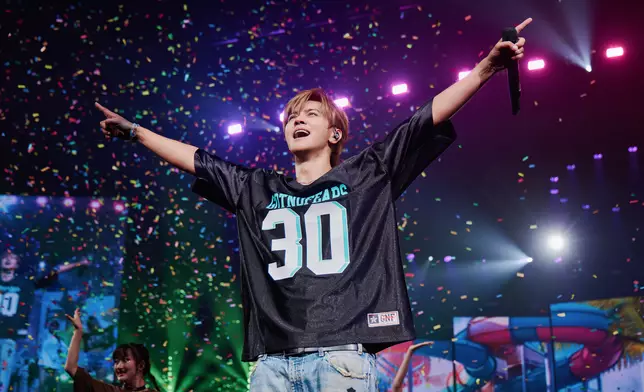 羅志祥炸爆舞台！