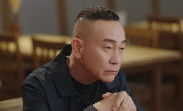 高手眼神交鋒round 1。