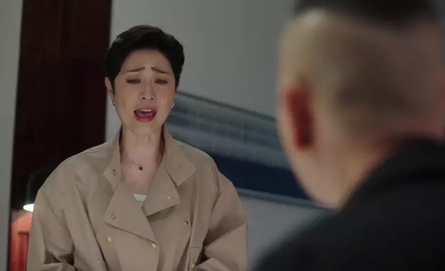 高手眼神交鋒round 3，Monica又喊又笑嘅瘋癲狀態好驚驚。