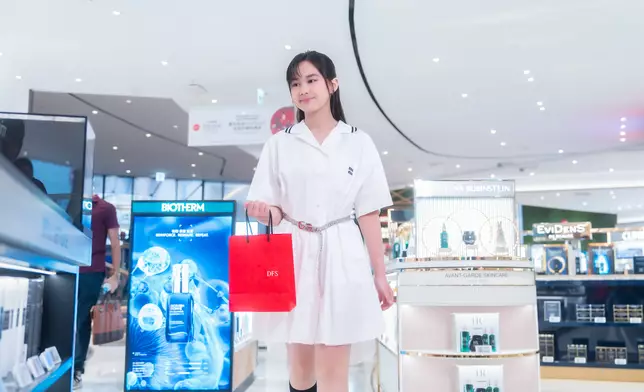 強勢進軍樂壇。