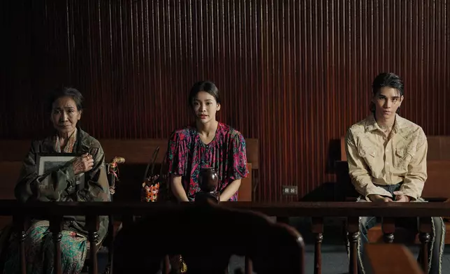 《榴心風暴》劇照