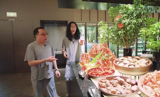 場內同時提供酒店級自助餐。