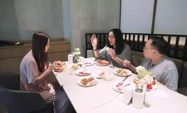 場內同時提供酒店級自助餐。