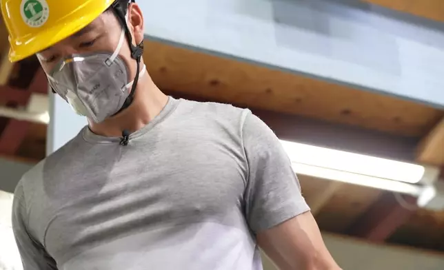 吳偉豪笑稱溝英泥像做gym。