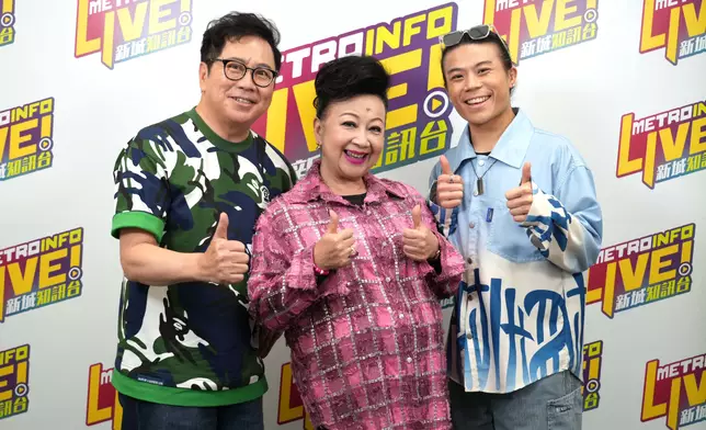 薛家燕接受李有毅與兒子李國煒新城《Ben同Benson「chur」到行》節目訪問。