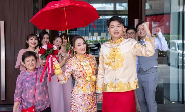 星二代劉詠詩今日出嫁，與拍拖12年鄭健民拉埋天窗。