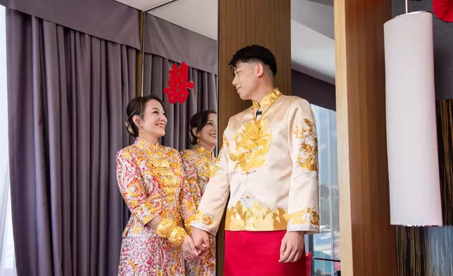 詠詩跟IT界的男友鄭健民（Kenneth），結束12年愛情長跑拉埋天窗。