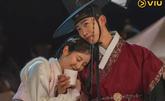 二人展開了一段跨越時代的愛情故事。黃Viu提供圖片