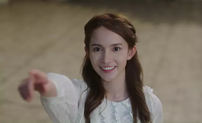 Amber在劇集《刑偵12》中的造型獲網民大讚！