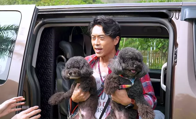 森美帶狗仔Camping，笑料百出。