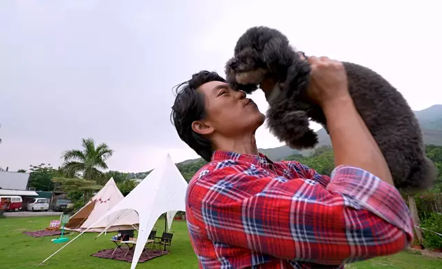 森美帶狗仔Camping，笑料百出。