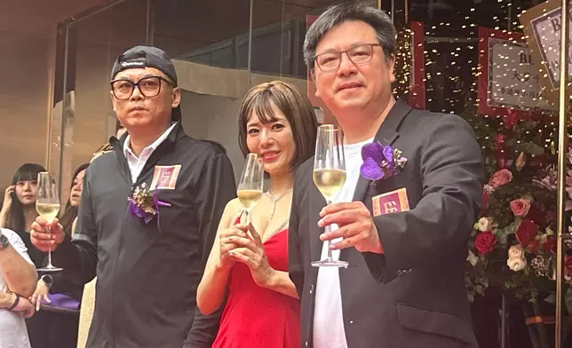 巴士的報記者攝