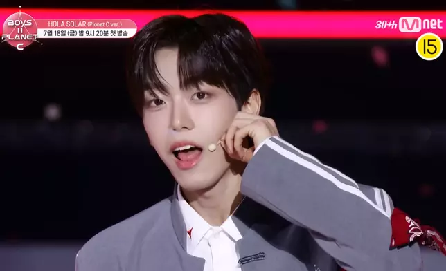 顏秋越被封為「結尾妖精」。 影片截圖