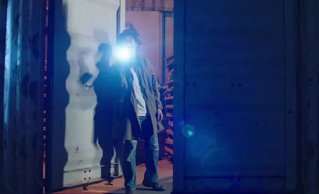 保怡同人格會「交替出現」大戰振朗。