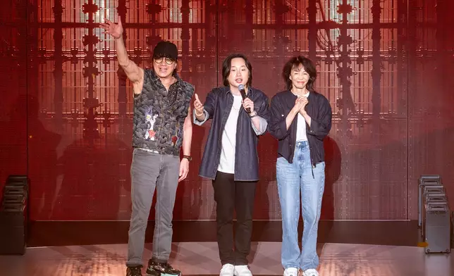 許冠傑與Do姐也驚喜現身紅館舞台。