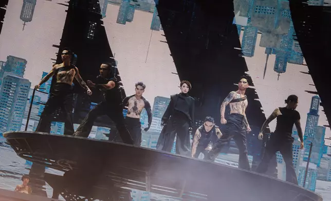 以經典廣東歌 x未來舞台。