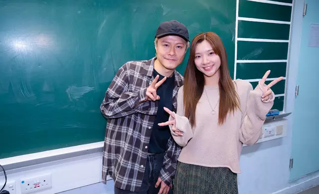 還自揭是安仔的小粉絲。