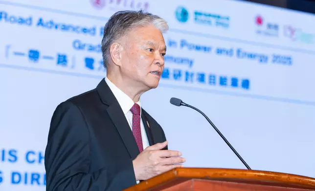 港燈董事總經理鄭祖瀛在結業禮上致勉辭。