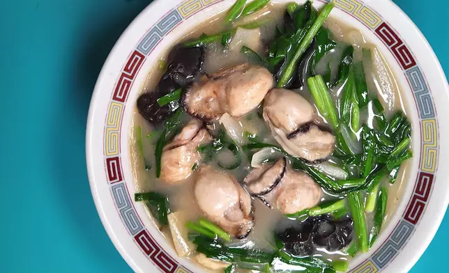 牡蠣拉麵。
