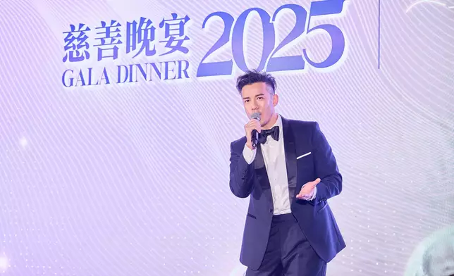 沈震軒首次現場演繹新歌《最幸運的平凡人》。