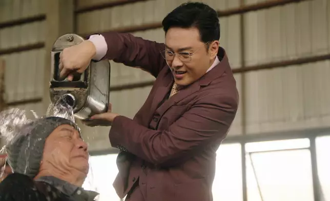 呢個帶淚嘅復仇眼神，充滿深層的哀痛。