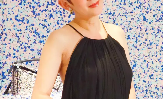 君如開心分享囡囡陳是知（Jillian）順利考入美國十大學府。