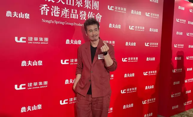 陳豪表示將會與太太及三名子女在暑假返加拿大探親，探望外父外母，並指出自己可以逗留一段時間。（本網記者攝）