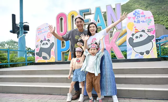 園內有為牠們慶生而設的打咭位。海洋公園圖片